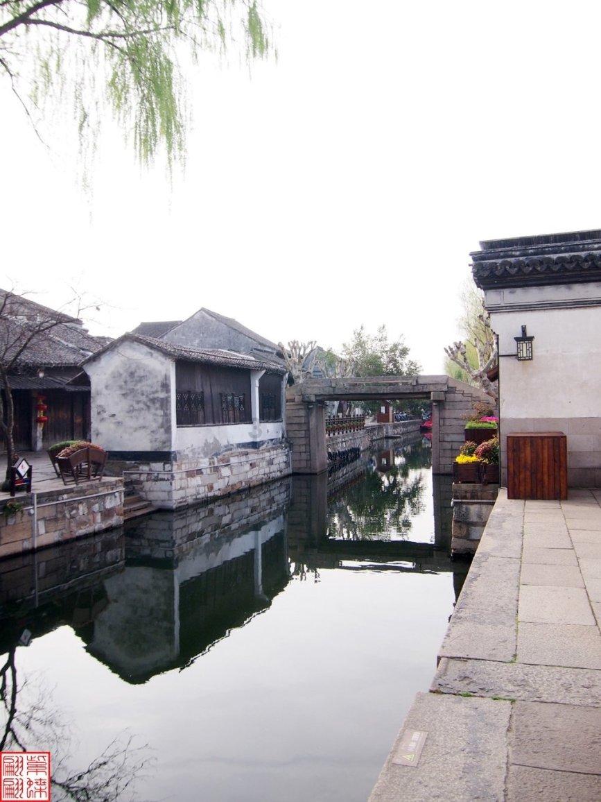 端午假期首日多条线路火车票秒售罄，机票票价降两成，端午会延续五一期间的旅游热潮吗？游戏画面